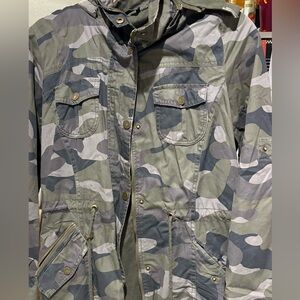 Camouflage Hooded Jacket